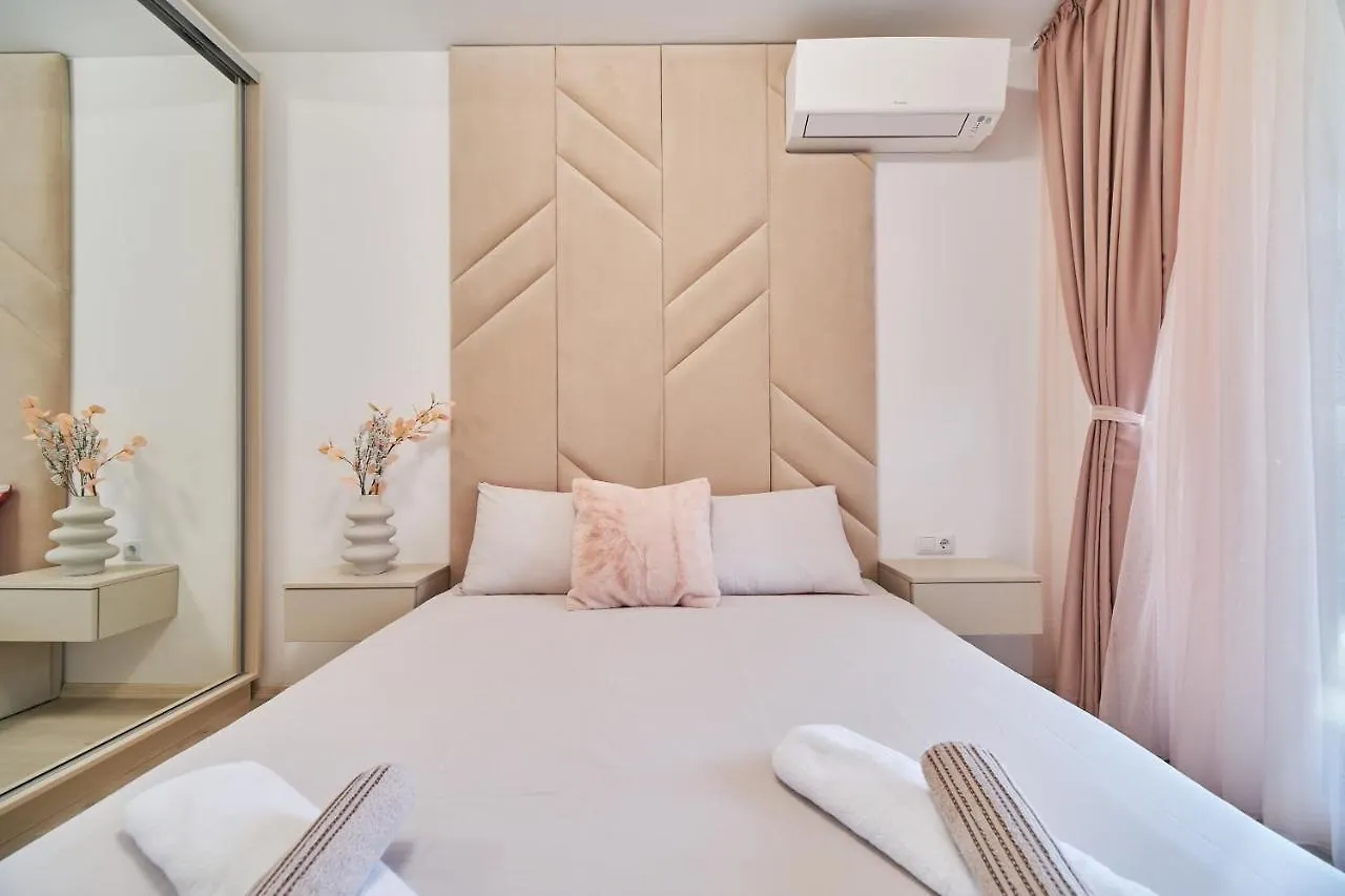 Mediterranea Complex - Luxury Apartment With Sea & Pool View! Varna