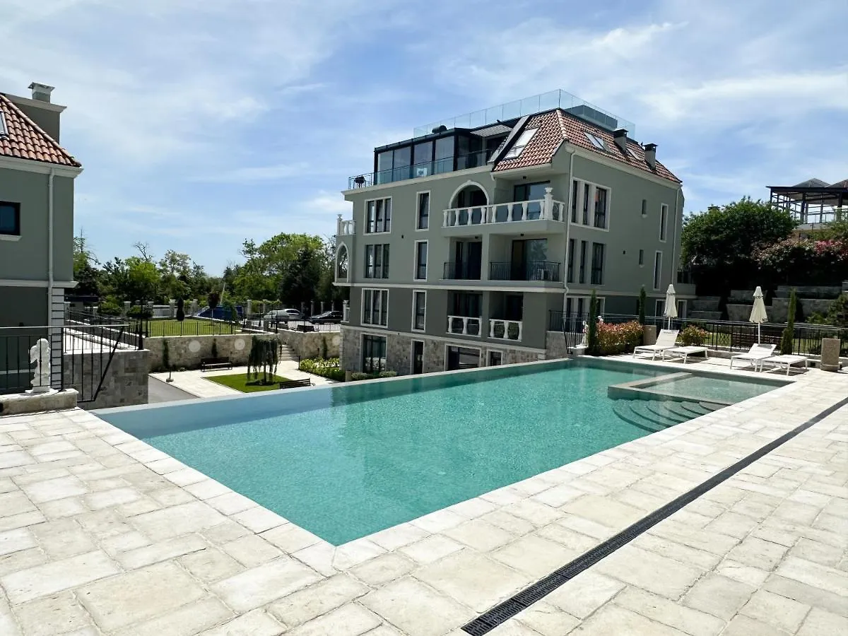 Mediterranea Complex - Luxury Apartment With Sea & Pool View! Varna